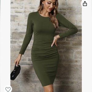 Missufe NWT Ruched Dress - size Medium